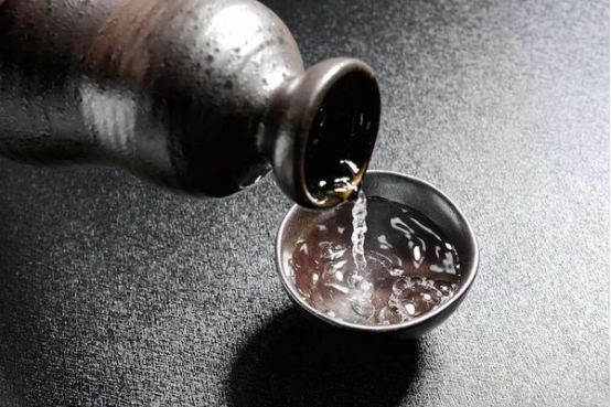 不梵小分子肽酱酒：饮酒新纪元，抢占健康酱酒市场！