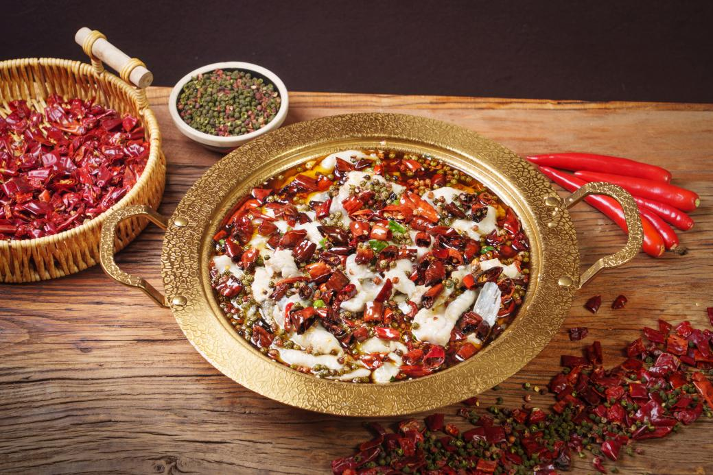 【宋小满】一碗“现炒”的浇头面，如何成为餐饮新宠？